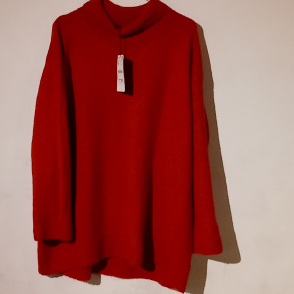Sweater - Picture 2 of 5